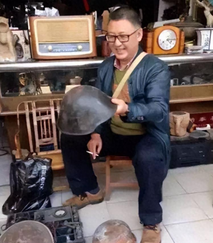 立博体育-放弃副市长跑去捡破烂,如今身无分文,却成了四川的骄傲